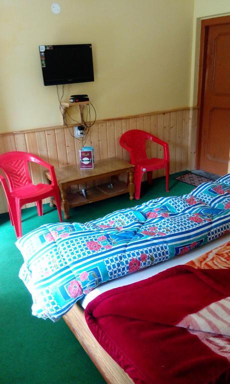 Suraj Cottage Manali Room photo
