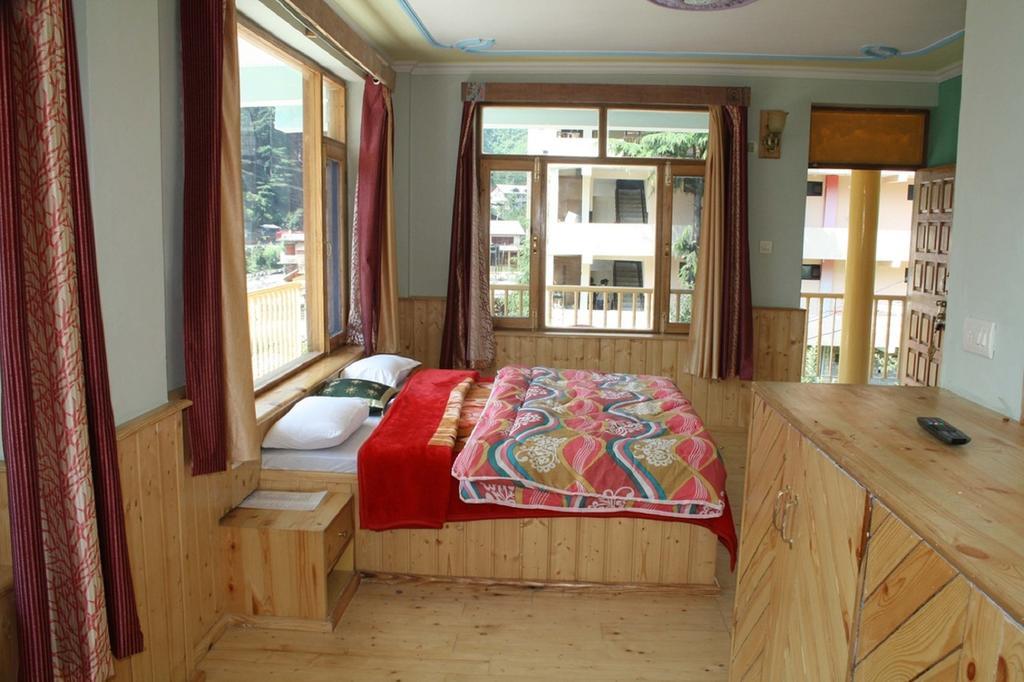 Suraj Cottage Manali Exterior photo