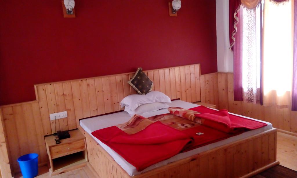 Suraj Cottage Manali Exterior photo